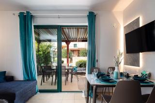 Villa Lea, stylish, with common pool - 1