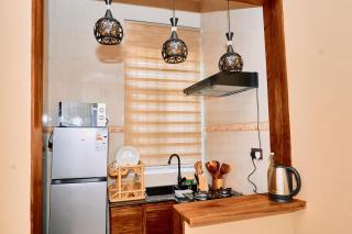 Birds of Paradise Homes 2 - 4