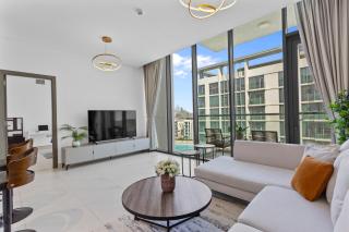 Superb 1 Bedroom with Burj Khalifa and Lagoon View - 5