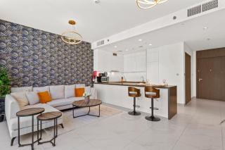 Superb 1 Bedroom with Burj Khalifa and Lagoon View - 3