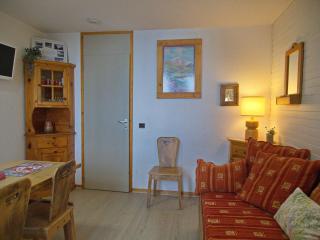 Appartement cosy 4 pers, proche pistes, balcon, parking - FR-1-353-61 - La Plagne - 3