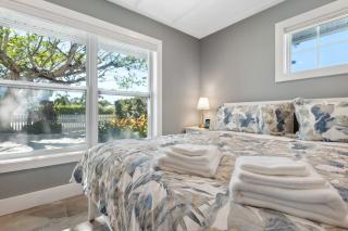 Blue Banyan Boathouse - 3