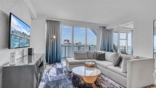 Luxurious Two-Bedroom Suite at W Fort Lauderdale - Fort Lauderdale - 9