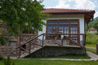 Самостоятелна къща за гости с изглед към планината Вила Марк - Kraevo - 7