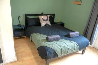 7 Spacious Rooms in Central Swansea - Great for Groups - Swansea - 6