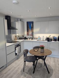 Stylish Harbourside Apartment - Bristol - 3
