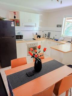 Family Haven Near Beaches - Brighton - 0