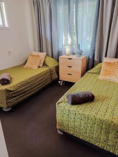 Family Haven Near Beaches - Brighton - 8