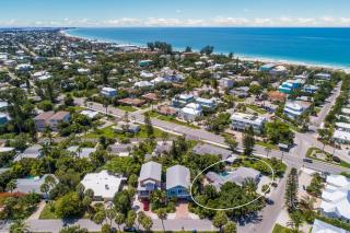 Coral Palms - Holmes Beach - 9