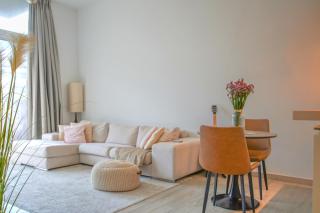 Ahlan HH - Stunning 1BR in Belgravia - Pool View from the Balcony - 6