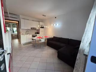 APP 14-Accogliente Appartamento con Balcone - Monza - 3
