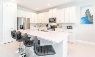 Colorful 8 Bdrm Villa with Theater at Encore - Orlando - 3