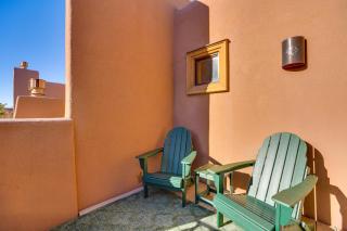 Walk to Santa Fe Plaza Condo with Kiva Fireplace! - Santa Fe - 8