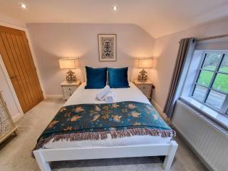 Stunning Cottage in Knutsford by City SuperHost - 1