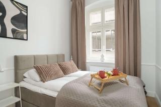 Stylowy Apartament w Poznaniu Balkon & SmartTV by Noclegi Renters - Poznań - 9