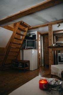 Roztomilá a utulná chata Azzy na samotě v lese. - Valašské Klobouky - 1