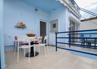 Maria's Beach Escape Salamina - 3