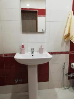 Private Room in Shared Apartment - Bakoe - 1