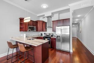 Modern 1br W Rooftop Pool - 1