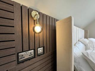 parkside court - 4