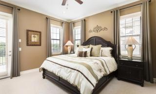 Radiant 4 Bdrm Retreat with Golf Course Views at Reunion - Kissimmee - 2
