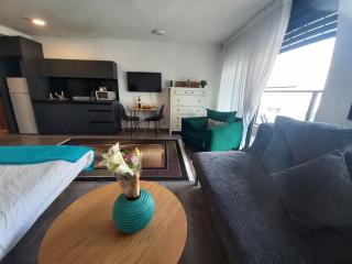 Urban Balcony 36 - 6