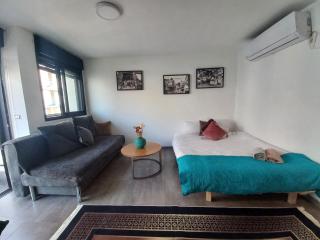 Urban Balcony 36 - 1