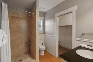 Five Peaks - Bend - 7