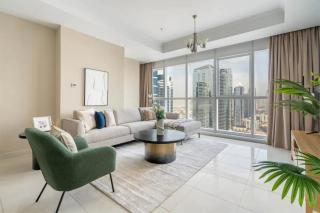 Beautiful 1BR Apt on High Floor with Partial Sea View - 0