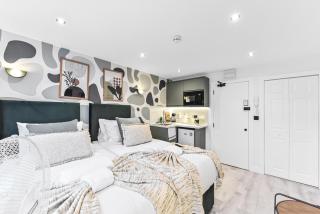 Chic & Trendy Designer Studio with Full Kitchen - Londra - 0
