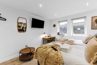 Chic & Trendy Designer Studio with Full Kitchen - Londra - 8