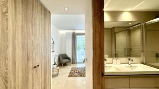 Modern Flat with Private Garden in Royal Banus - Marbella - 9