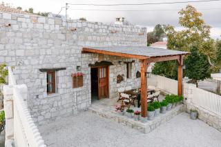 Iliada's Traditional Stone House - Paphos - 9