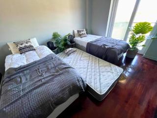 Sunset Beach Guest House - Almada - 1