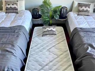 Sunset Beach Guest House - Almada - 5