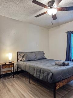 Charming Retreat 3BR Home with Private Yard - Vinita - 3