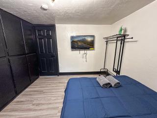 Charming Retreat 3BR Home with Private Yard - Vinita - 2