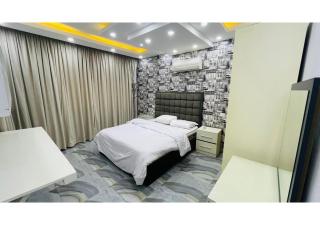 Villa With Private Pool & Garden In Sheikh Zayed - Sheikh Zayed - 8