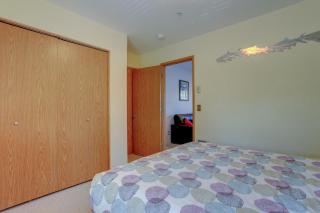 13 Lodge - Hood River - 1