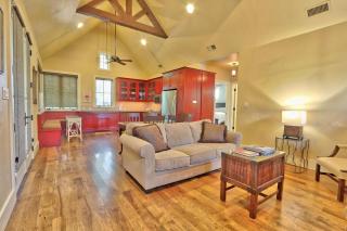 Fall Creek Vineyards Wine Country Inn - Dripping Springs - 5
