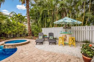 Banana Cabana - Holmes Beach - 8