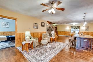 Lisle Apt 4 Mi to Dorchester Lake! - 3