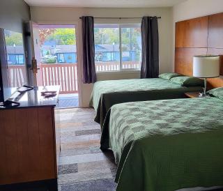 Shelton Inn - 1