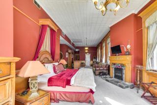 Downtown Yankton Suite Walk to Restaurants! - Yankton - 9