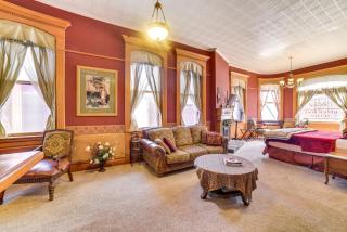 Downtown Yankton Suite Walk to Restaurants! - Yankton - 7