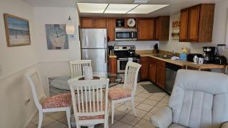 Seabreeze D - Holmes Beach - 4