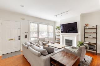 Charming 4br Duplex In Oak Lawn Private Backyard - Dallas - 0