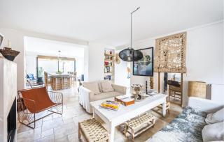 Beautiful Home In Gommecourt - 8