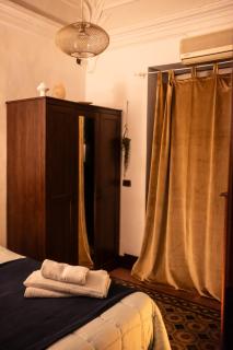 La casa di Giordana, centro storico - Catania - 1