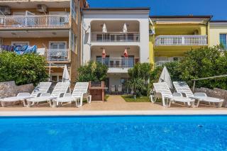 Bezaubernde Villa nur 500 Meter zum Strand mit Meerblick, Privatpool, Grill, Waschmaschine - Novi Vinodolski - 9